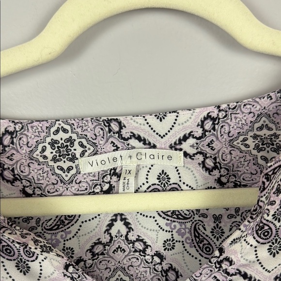 Violet & Claire Lilac Black and White 3/4 Sleeves Graphic Tunic Top Size 1X - Picture 3 of 11